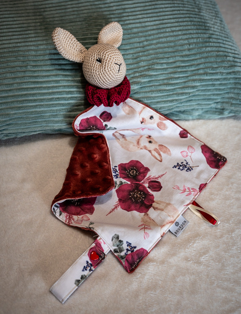 doudou lapin crème crochet