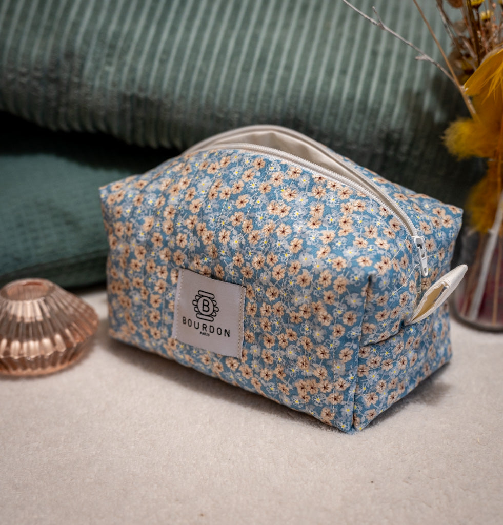 Trousse matelassé fleur bleu et jaune