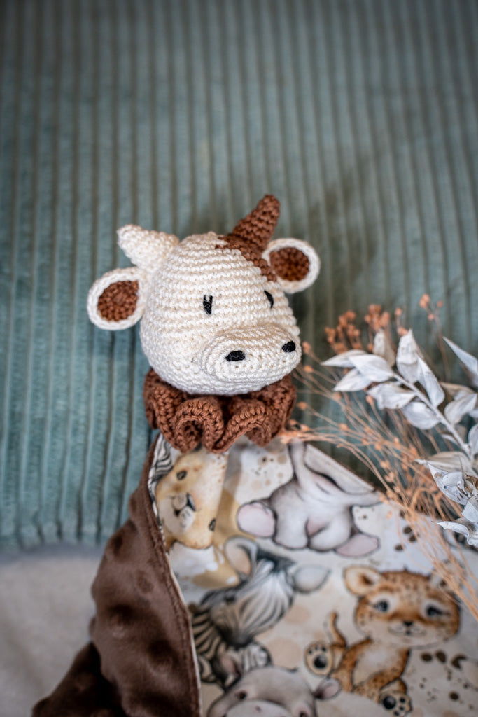 doudou vache marron crochet